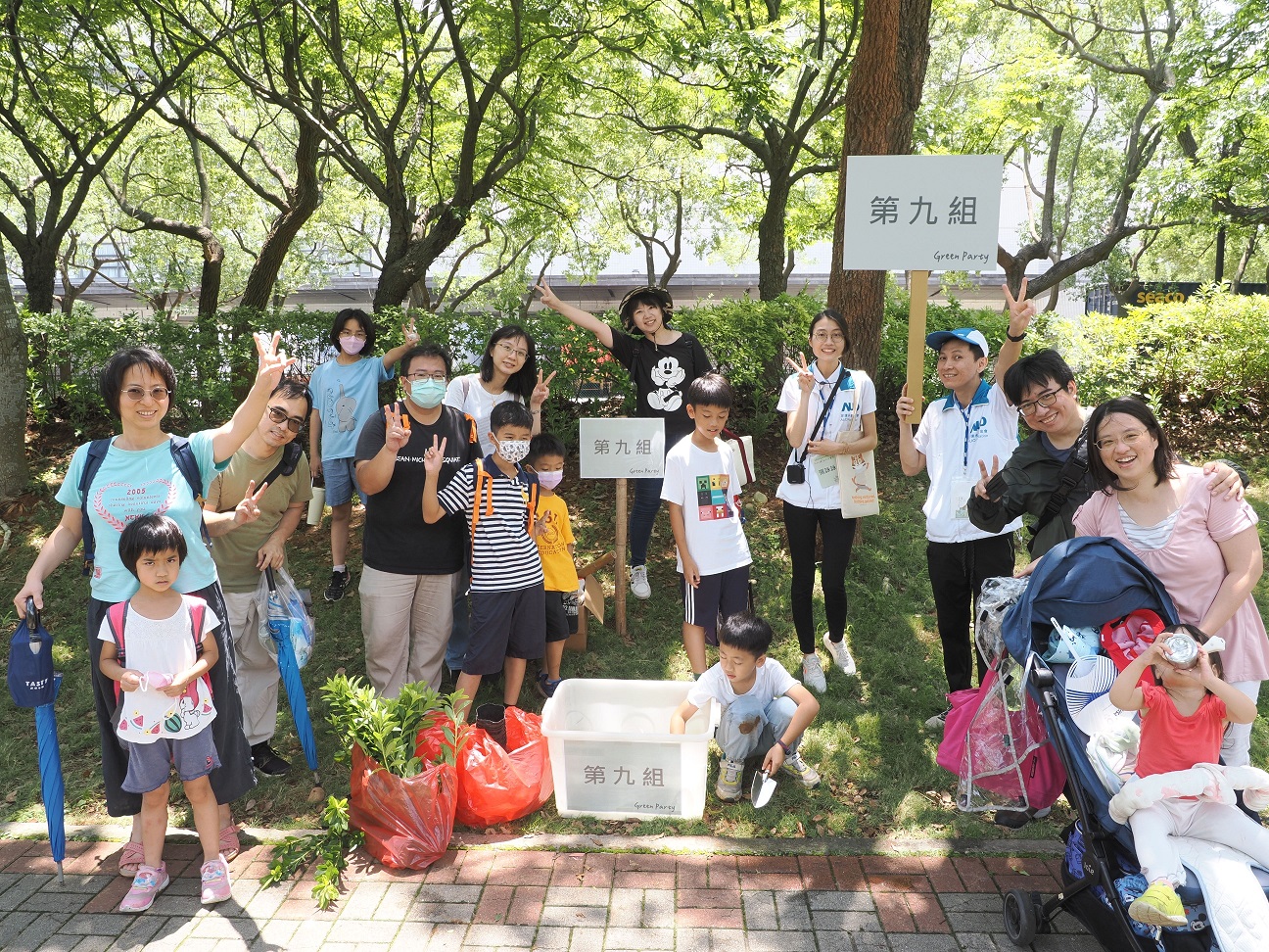 js3333线路检测中心(上海)有限公司致力照顧員工「婚生養教陪」人生各階段的需求，推出科技製造業內首創之「有薪親子假」